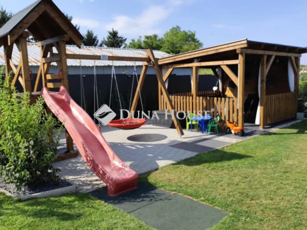 Eladó ház Siófok 144 nm