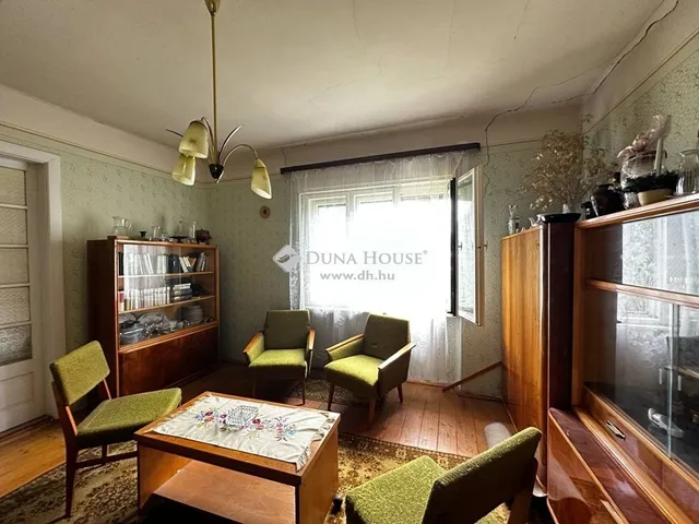 Eladó ház Cece 95 nm