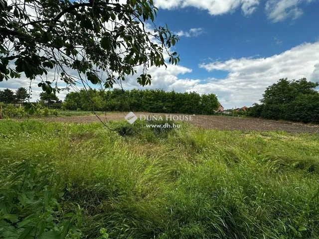 Eladó ház Cece 95 nm