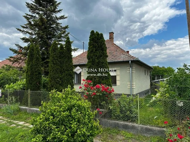 Eladó ház Cece 95 nm