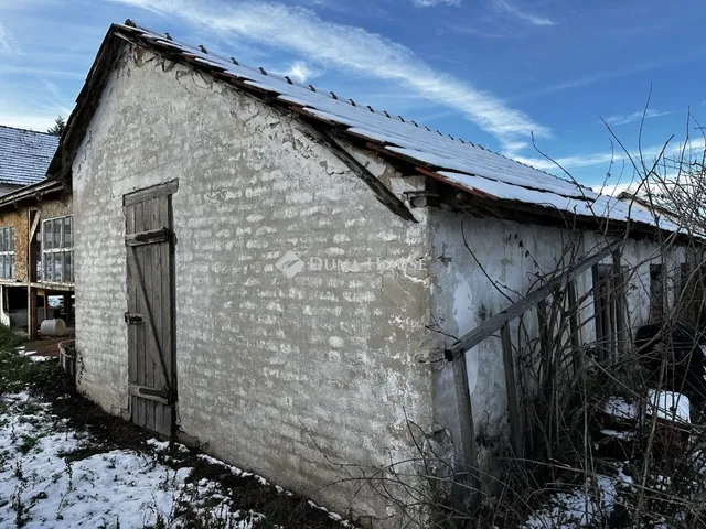 Eladó lakás Iregszemcse 77 nm