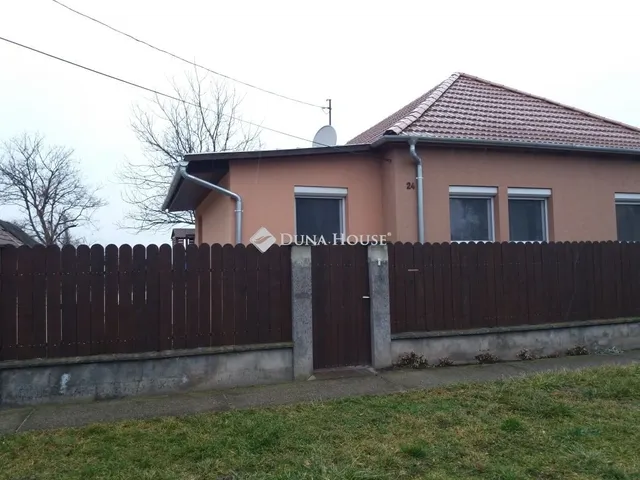 Eladó ház Balatonszabadi 174 nm