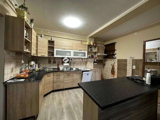 Eladó ház Pincehely 70 nm