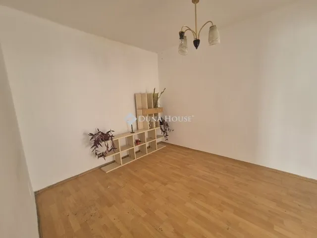 Eladó ház Iregszemcse 76 nm