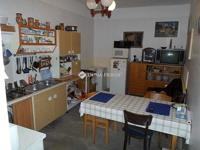 Eladó ház Balatonkenese 75 nm