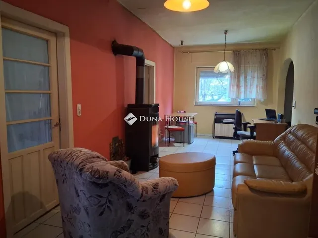 Eladó ház Karád 90 nm