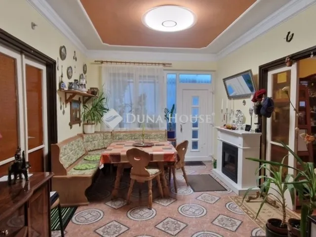 Eladó ház Tab 137 nm