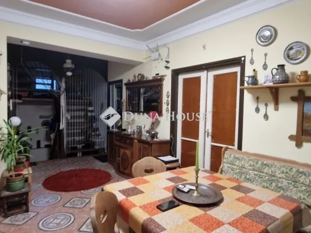 Eladó ház Tab 137 nm