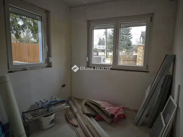 Eladó üdülő és hétvégi ház Balatonkenese 75 nm