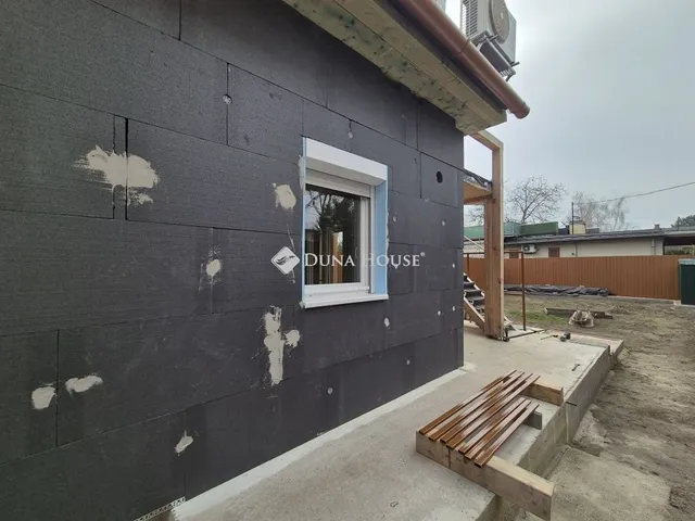 Eladó üdülő és hétvégi ház Balatonkenese 75 nm