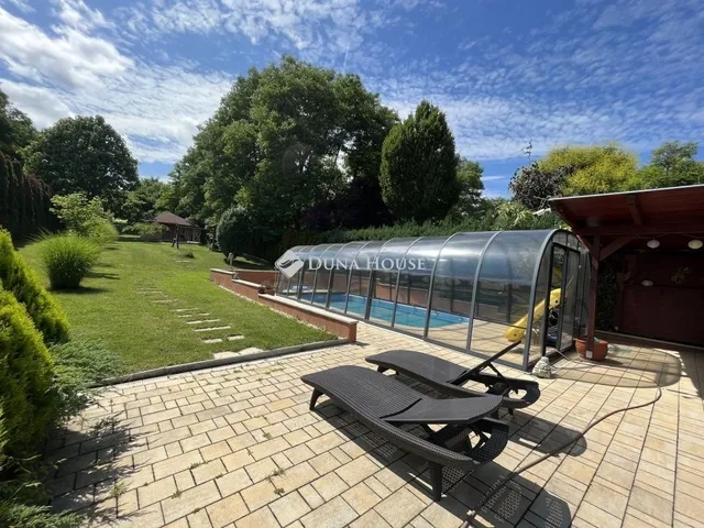 Eladó ház Alsópáhok 300 nm