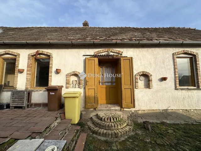 Eladó ház Regöly 150 nm