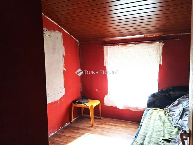 Eladó ház Enying 61 nm