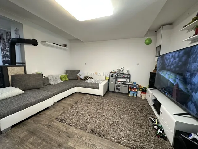 Eladó ház Sáregres 95 nm