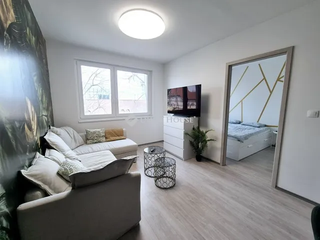 Eladó lakás Siófok 43 nm