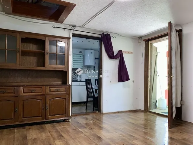 Eladó üdülő és hétvégi ház Felsőnyék 25 nm