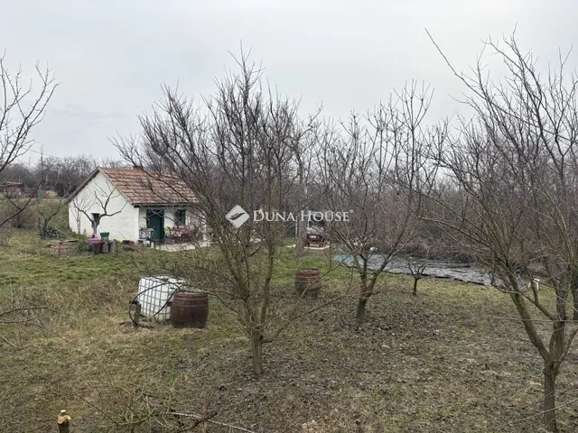 Eladó mezőgazdasági ingatlan Enying 29 nm