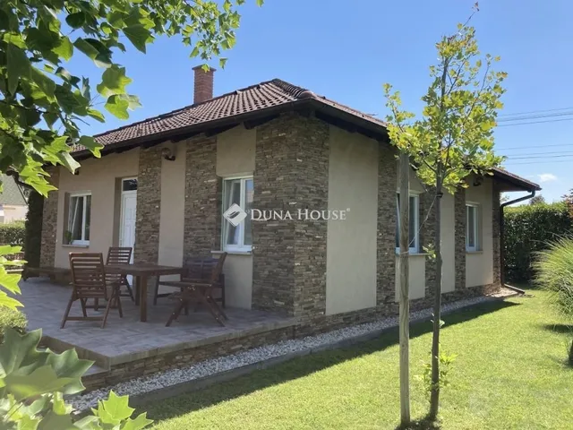 Eladó ház Balatonlelle 72 nm