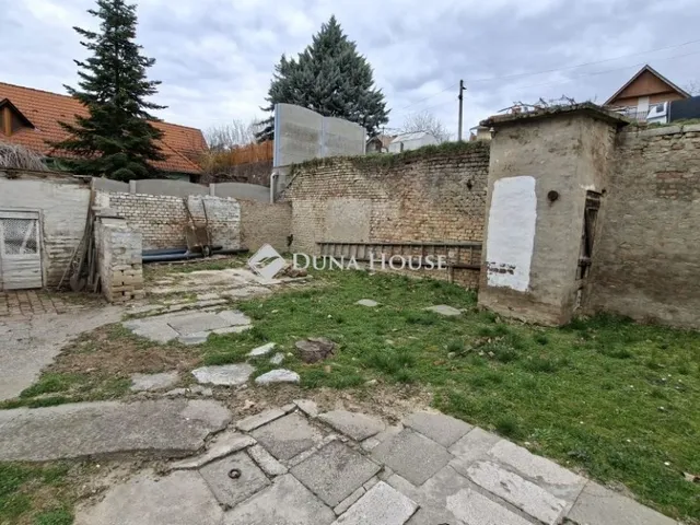 Eladó ház Tamási 80 nm