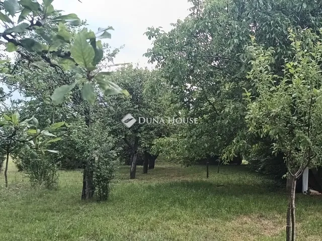 Eladó telek Lepsény 1079 nm