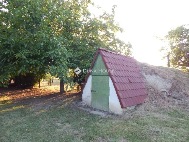 Eladó telek Lepsény 1079 nm