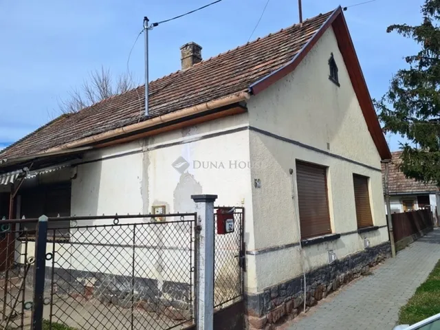 Eladó ház Lajoskomárom 67 nm