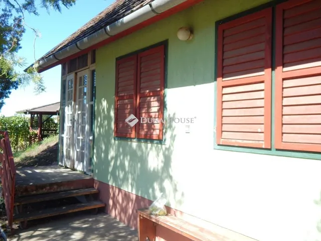 Eladó üdülő és hétvégi ház Enying 140 nm