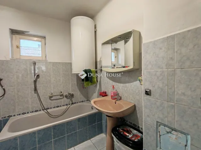 Eladó ház Bedegkér 88 nm