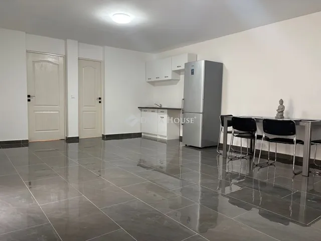 Eladó ház Enying 69 nm