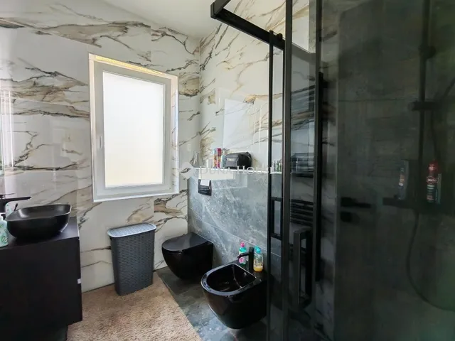 Eladó ház Siófok 291 nm