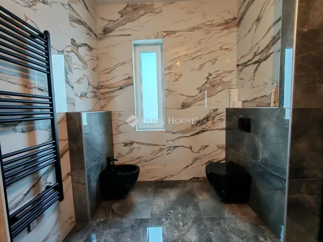 Eladó ház Siófok 291 nm