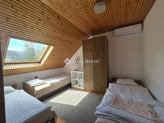 Eladó ház Zamárdi 180 nm