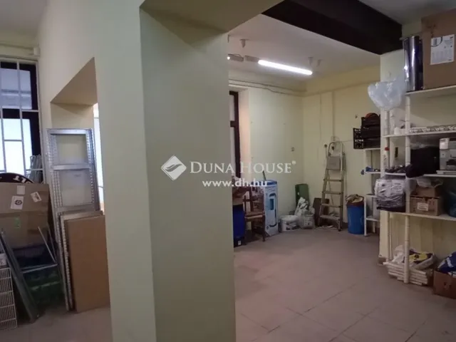 Eladó kereskedelmi és ipari ingatlan Siófok 42 nm