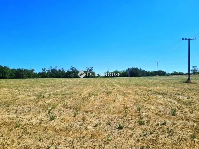 Eladó telek Kőröshegy 3568 nm