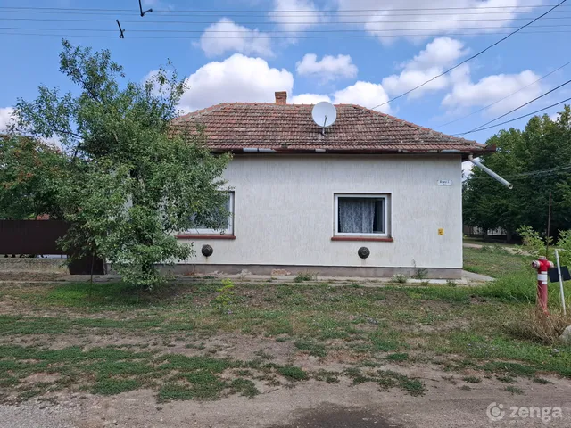 Eladó ház Csabacsűd 79 nm