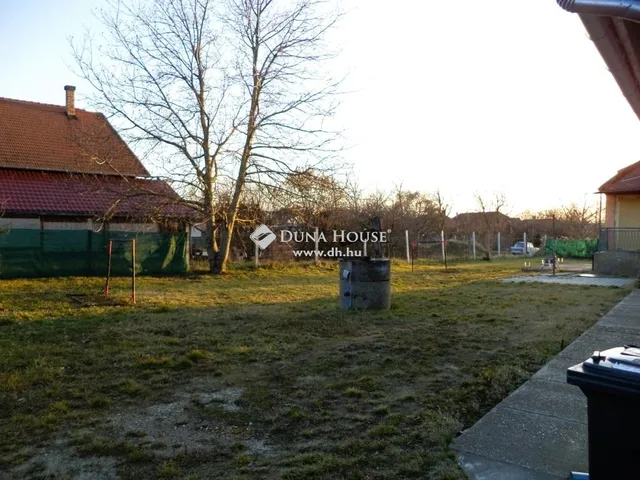 Eladó ház Kápolnásnyék 90 nm