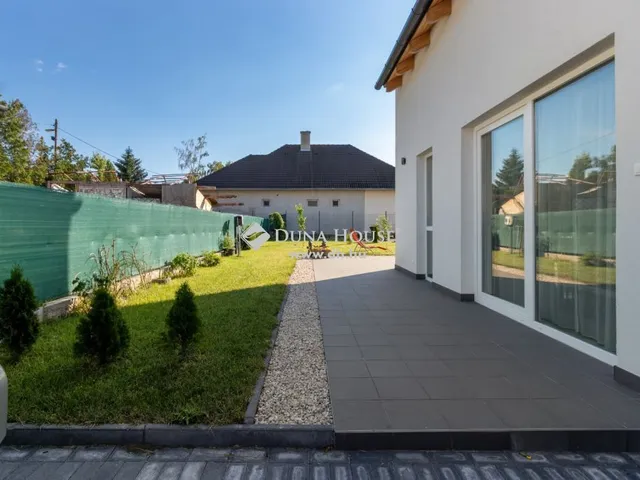 Eladó ház Velence 185 nm