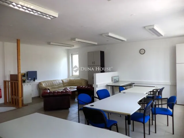 Eladó kereskedelmi és ipari ingatlan Gárdony 88 nm