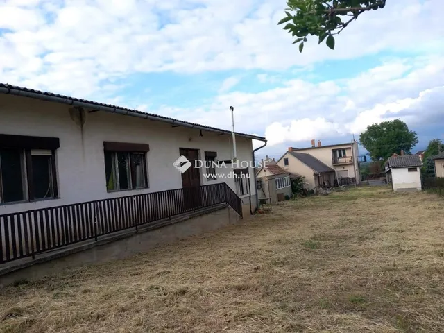 Eladó ház Sárszentmihály 160 nm