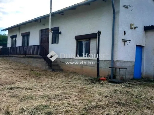 Eladó ház Sárszentmihály 160 nm