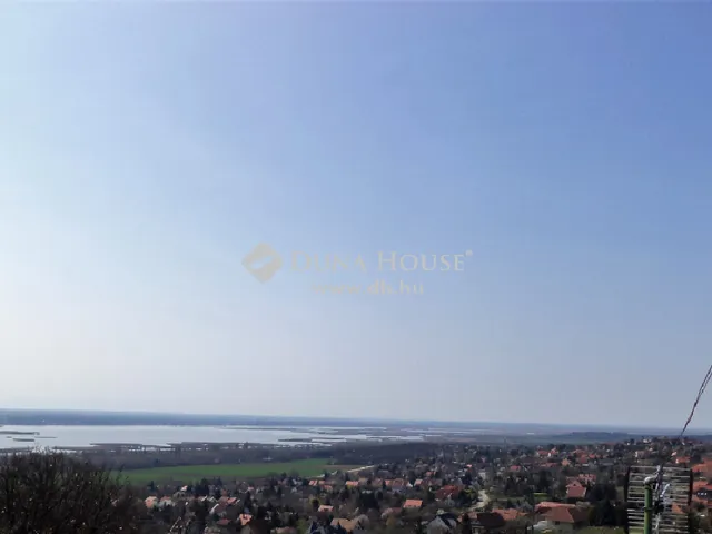 Eladó telek Velence 644 nm