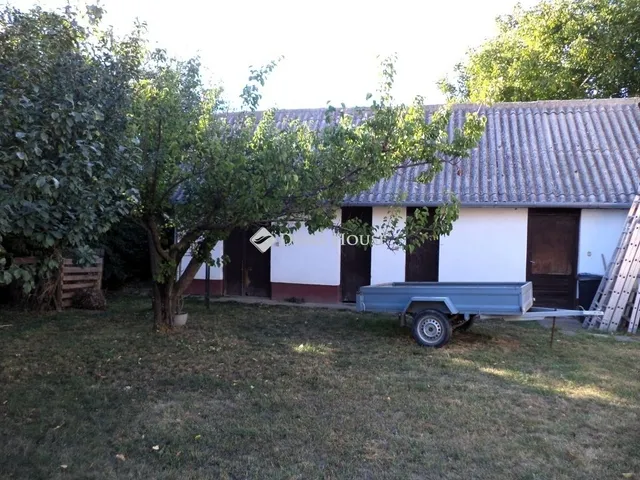 Eladó ház Baracska 121 nm