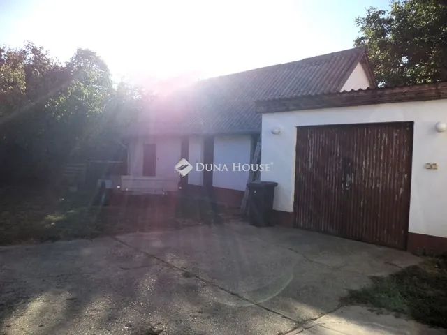 Eladó ház Baracska 121 nm