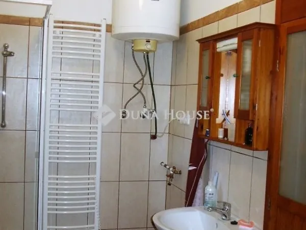 Kiadó ház Velence, Újtelep 53 nm