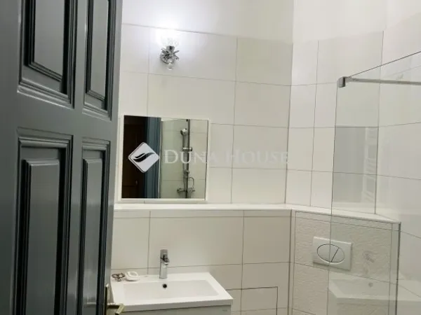 Eladó lakás Székesfehérvár, Belváros 146 nm