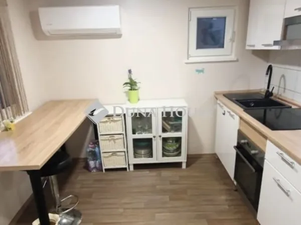 Eladó ház Csákvár 25 nm