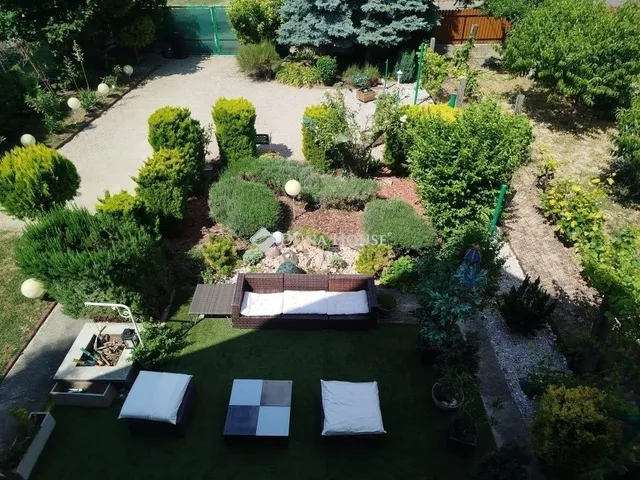 Eladó ház Velence 150 nm