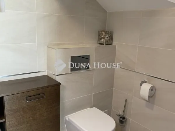 Eladó ház Velence 156 nm