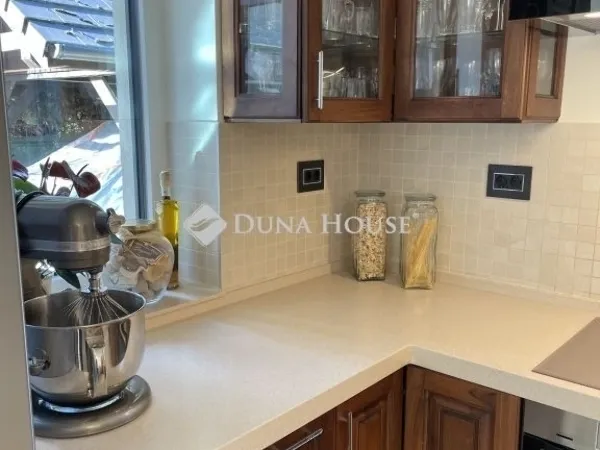 Eladó ház Velence 156 nm