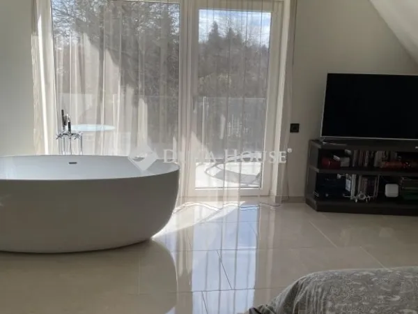 Eladó ház Velence 156 nm